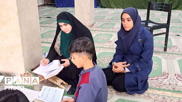 فرشته های نور در محفل انس با قرآن مدرسه ایمان