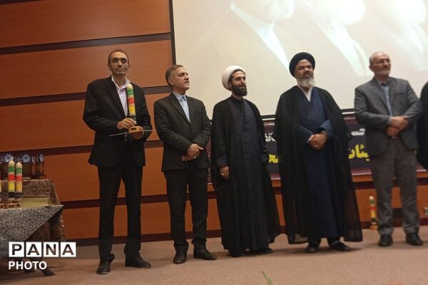 همایش هیات و مداحان محرم در سالن سجادیه بهارستان دو
