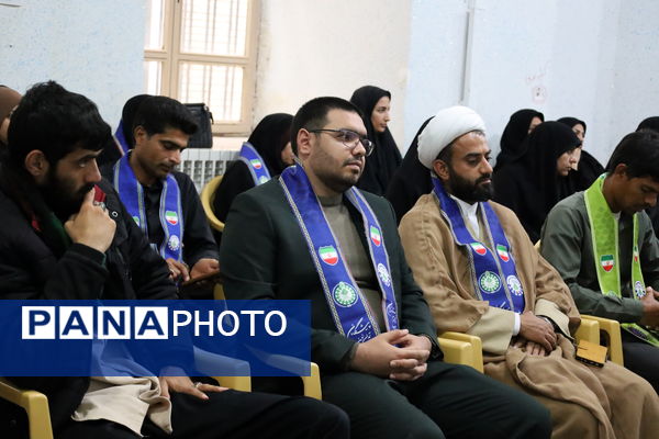 نشست صمیمانه قائم مقام سازمان دانش آموزی با رؤسای سازمان دانش‌آموزی استان کرمان