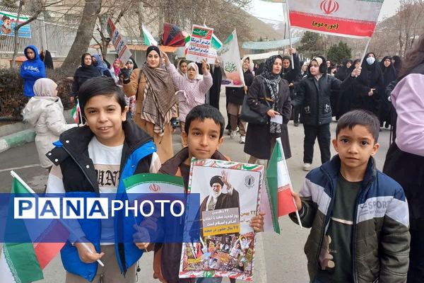 ۲۲بهمن تجلی شور، هیجان، ایستادگی و وطن دوستی در رودهن