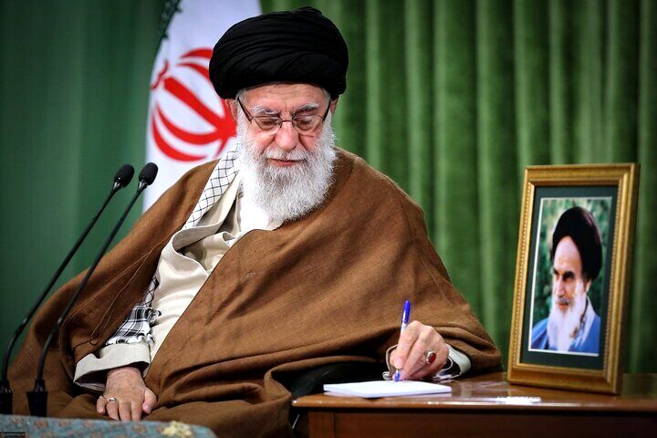 پیام رهبر معظم انقلاب در پی قهرمانی تیم ملی کشتی آزاد در جهان
