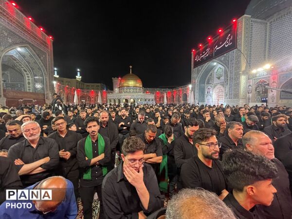 عزاداری سومین شب محرم در حریم سلطان آهو علی بن موسی الرضا(ع)