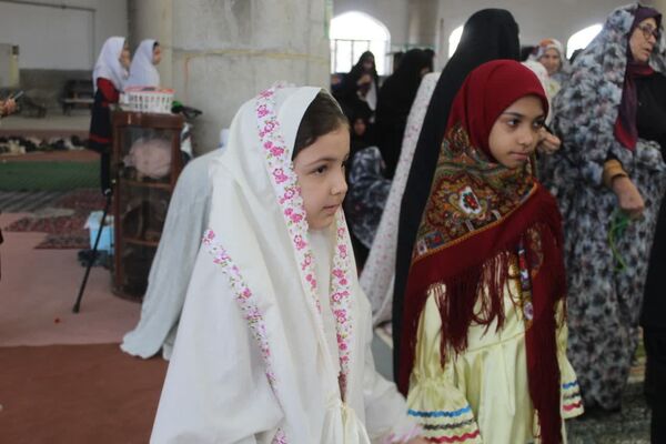 بزرگداشت مقام معلم در نماز جمعه گلوگاه 