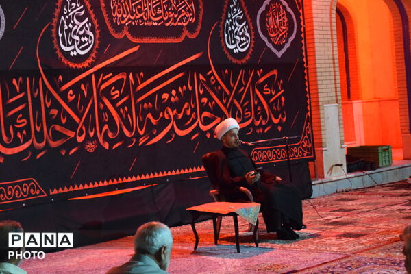 گلزار شهدای فارسان میزبان نماینده ولی‌فقیه در استان چهارمحال و بختیاری 