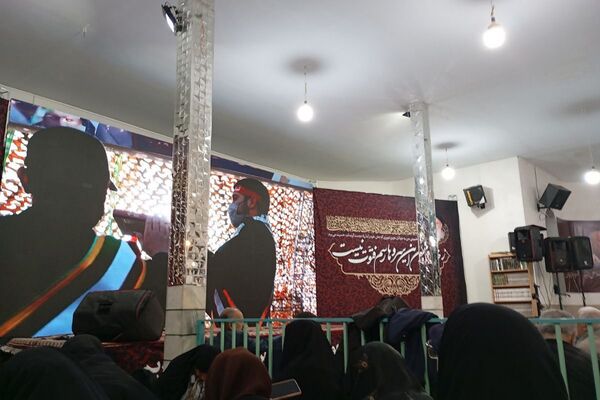 برگزاری یادواره شهدا در مسجد موسی بن جعفر شهرستان فیروزکوه 