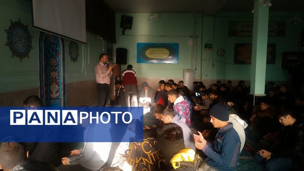 زیارت عاشورا در آخرین هفته آبان ماه در دبیرستان شاهد ابوذر غفاری 