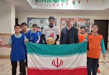  مسابقات فوتسال جام دهه فجر در دبستان شهید کشوری
