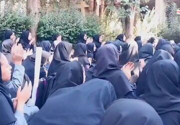 جشن میلاد امام حسن عسکری (ع) با طنین شعر و معنویت در آموزشگاه پروین اعتصامی دامغان برگزار شد