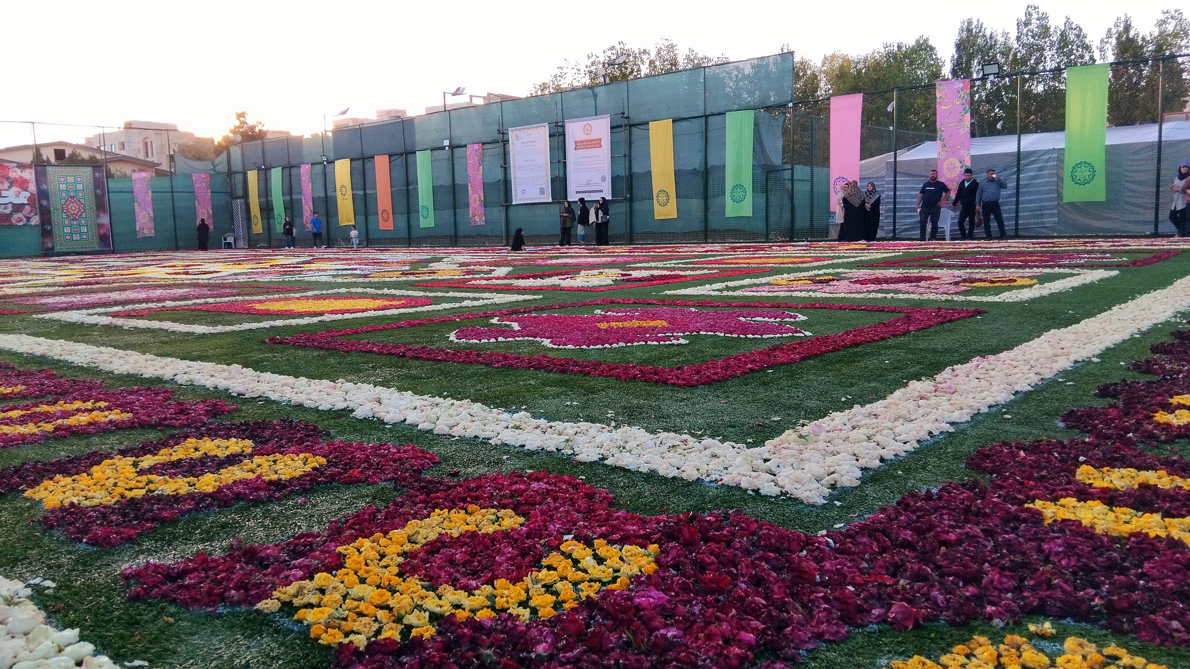 هشتمین فرش سرگل قاره کهن؛ جلوه‌گاه هنر و اصالت در محلات