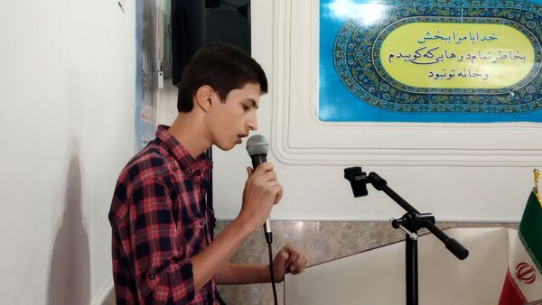 انس با قرآن در دبیرستان شاهد ابوذر غفاری 