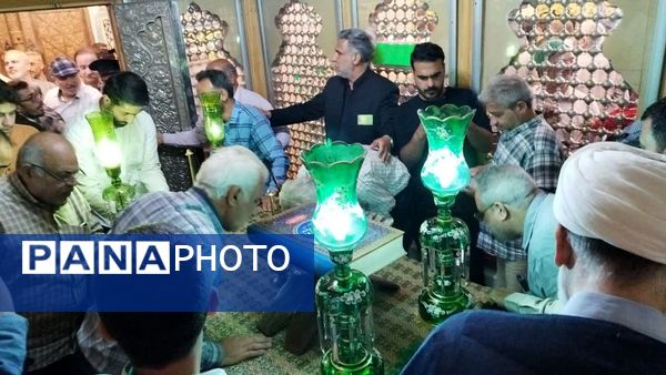 مراسم غبارروبی ضریح مطهر حضرت سلطانعلی(ع) همزمان با میلاد پیامبر(ص) و امام صادق(ع) در مشهد اردهال