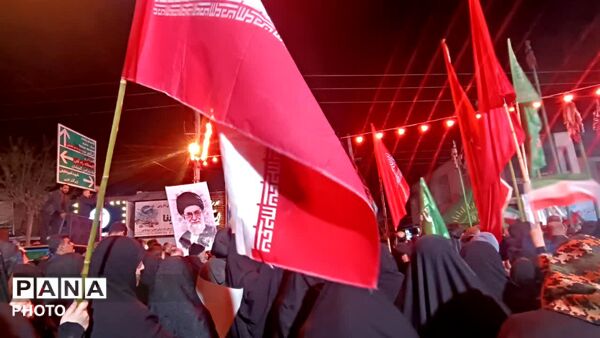 مردم بندرگز پای نظام‌ماندند