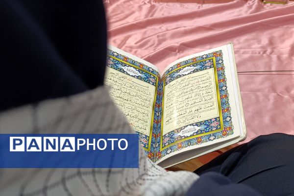 محفل انس با قرآن دانش آموزان دبیرستان مهر