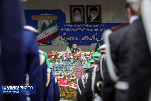 سخنرانی رئیس جمهور در جمع راهپیمایان ۲۲ بهمن