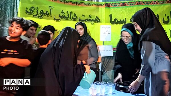 موکب‌های دانش‌آموزی در تجمعات غدیری حاجی‌آباد