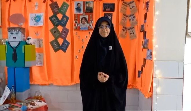 مدرسه انقلاب، سفری میان تاریخ است