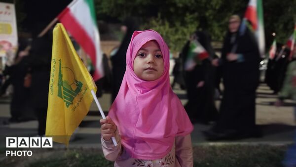 حضور حماسی مردم در راهپیمایی وحدت‌ آفرین بروجرد