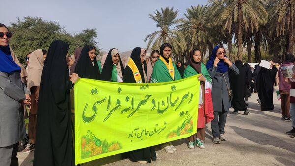 حضور پرشور مردم حاجی‌آباد در راهپیمایی باشکوه ۲۲ بهمن