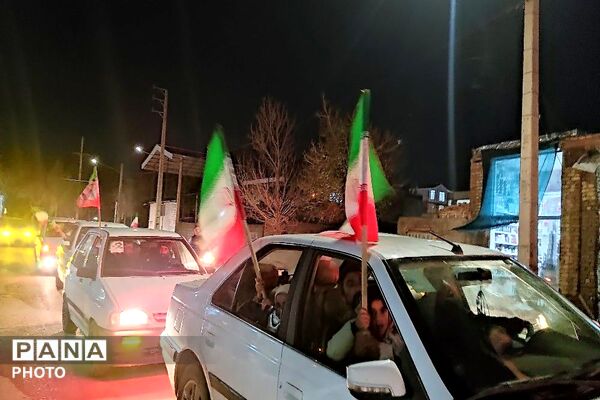 رژهٔ خودرویی در شهر بار نیشابور 