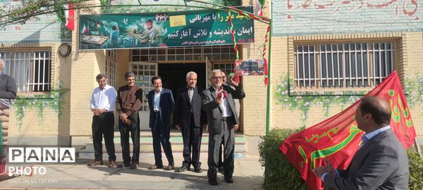 مراسم آغاز سال جدید تحصیلی در هنرستان شهید مدرس کاشمر