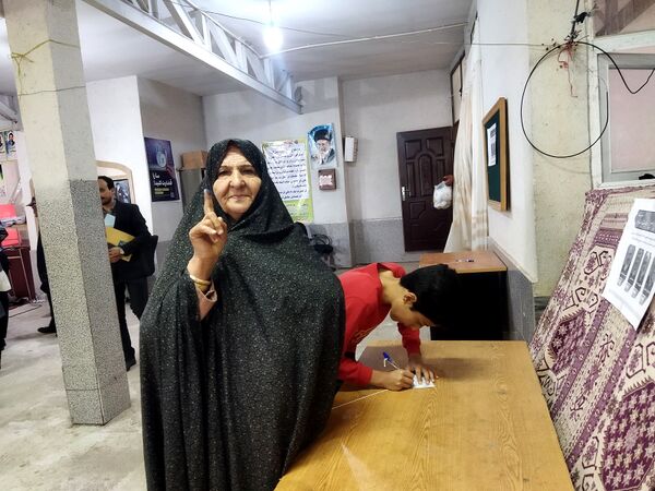 انتخابات چهاردهمین دوره ریاست‌جمهوری در مسجد جامع شهر
