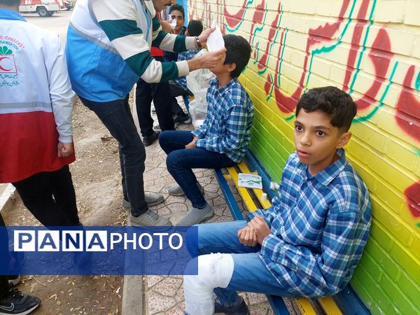 مانور زلزله و ایمنی در مدارس شهرستان ورامین 