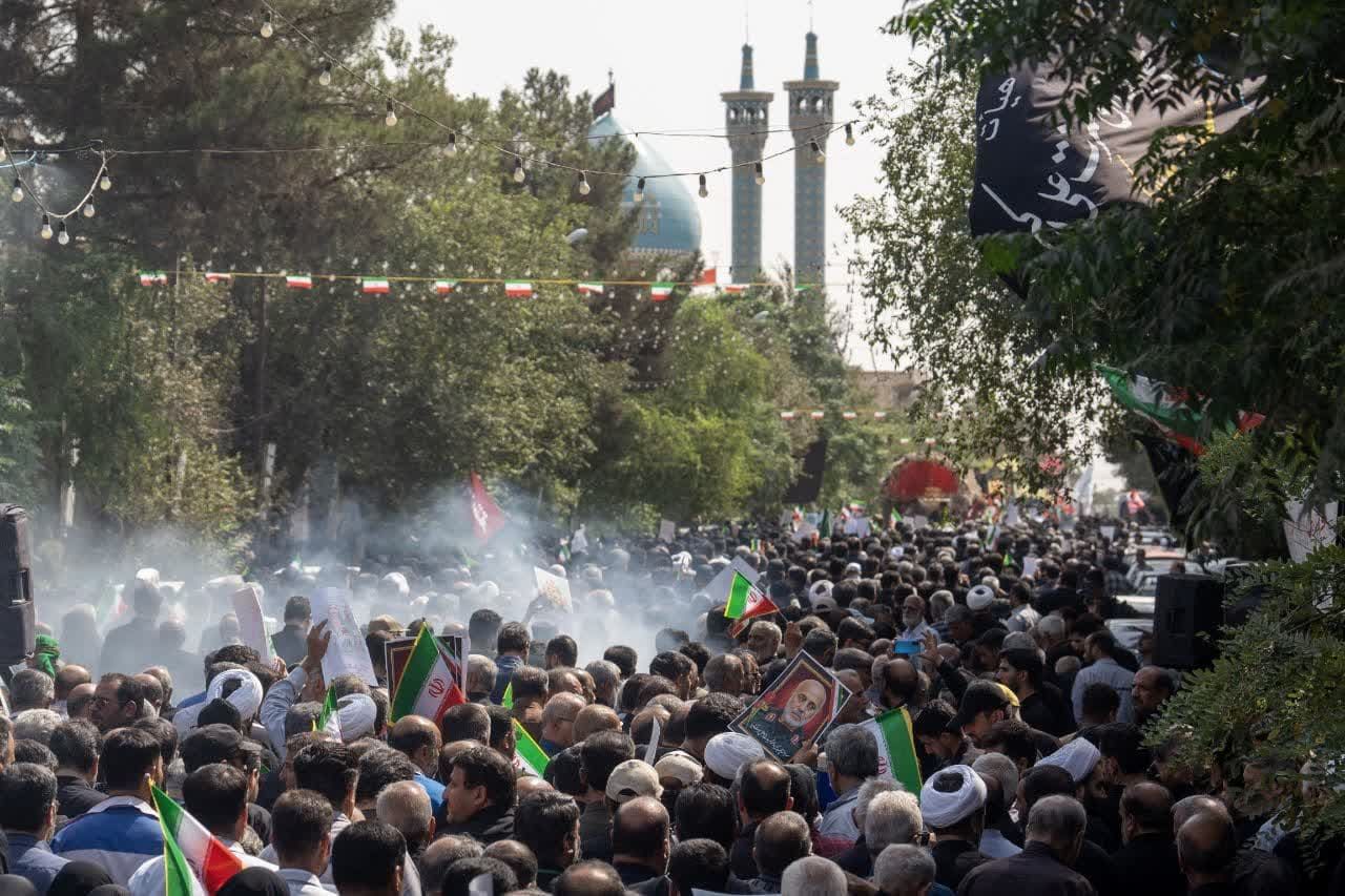 تشییع با شکوه شهدای مقاومت در دارالمؤمنین کاشان