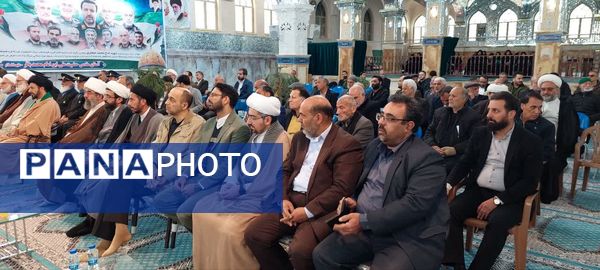 آیین غبارروبی ضریح مطهر حضرت علی‌بن‌امام‌محمدباقر(ع) 