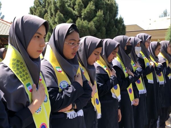 بازدید ارزیاب سازمان دانش‌آموزی کشور از دبیرستان تشکیلاتی المهدی ناحیه ۵ مشهد