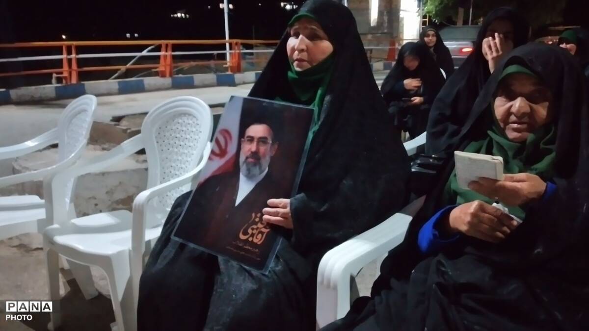 عزاداری مردم شهر بار برای امام شهید ایران