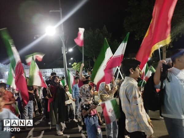 حضور گسترده و دشمن شکن دانش آموزان و فرهنگیان در غرفه آموزش و پرورش به میزبانی آموزشگاه الغدیر