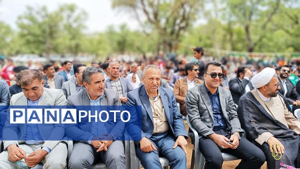 جشن باشکوه بزرگداشت مقام معلم در شهرستان مارگون