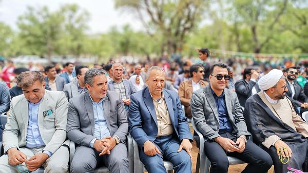 جشن باشکوه بزرگداشت مقام معلم در شهرستان مارگون