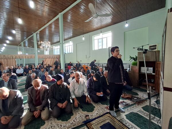 اقامه نماز عید سعید فطر در مسجد جامع جمنان قائمشهر