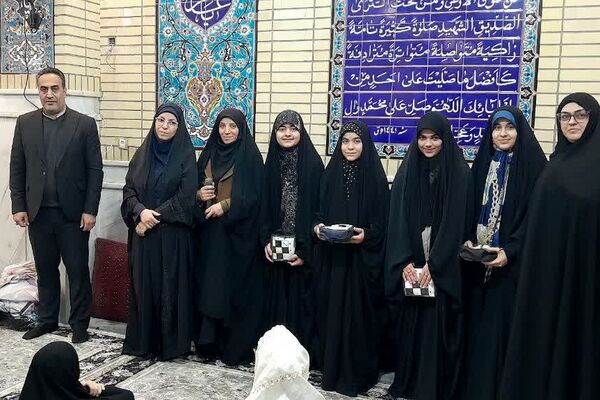 مراسم اختتامیه اعتکاف دانش آموزی در ناحیه دو شهرری 