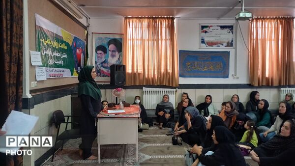 همگامی مدرسه و خانواده؛ برگزاری جلسه آموزشی در حوزه تربیت آگاهانه