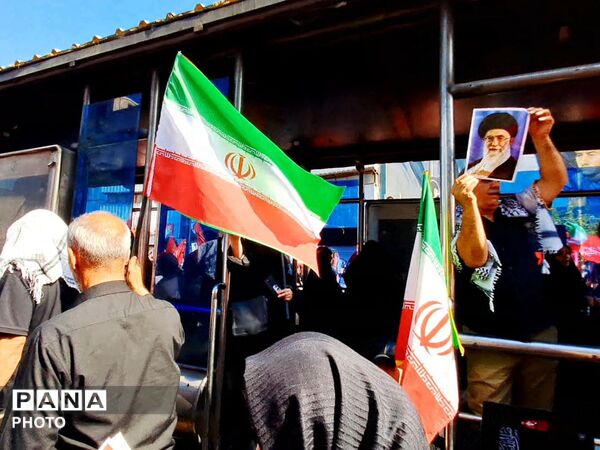 آخرین سلام؛ از میدان انقلاب تا میدان آزادی، تهران در آیین وداع با رهبر شهید