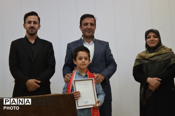 تقدیر از راویان کوچک اتفاقات بزرگ