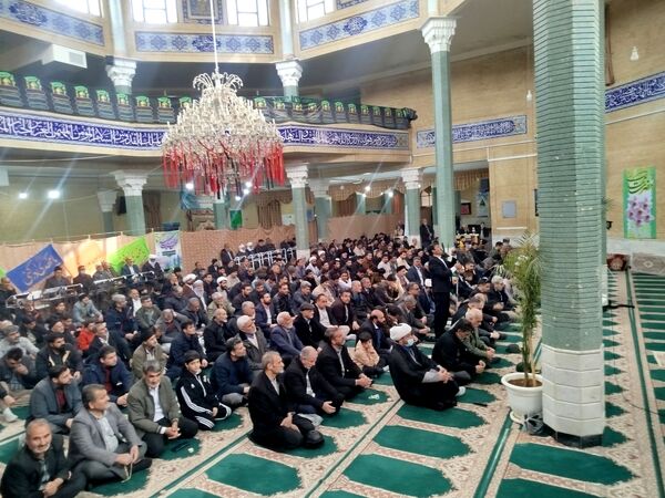 همدلی و وحدت در نماز جمعه باخرز به نمایش درآمد