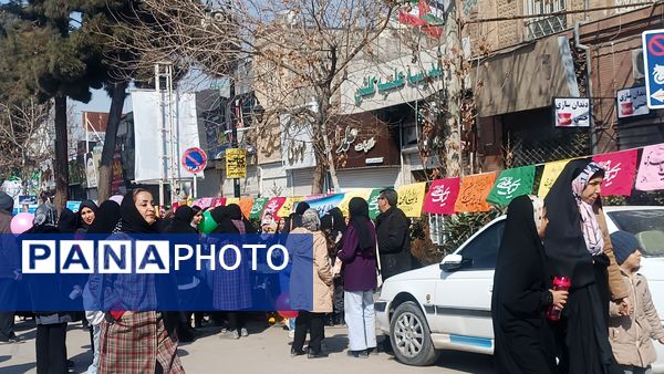 برپایی غرفه‌های فرهنگی به مناسبت میلاد امام زمان (عج) در نیشابور 