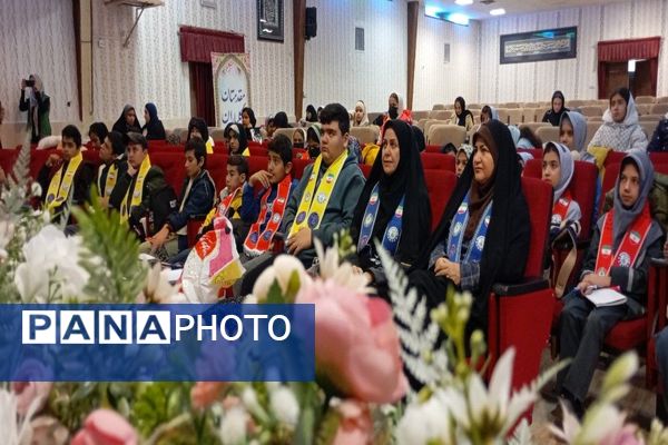 کلاس آموزشی خبرنگاری در کانون مهر تابان نیشابور