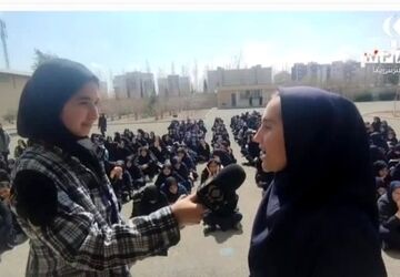 آیین تجلیل از دانش‌آموزان دبیرستان شهید قرائتی قم