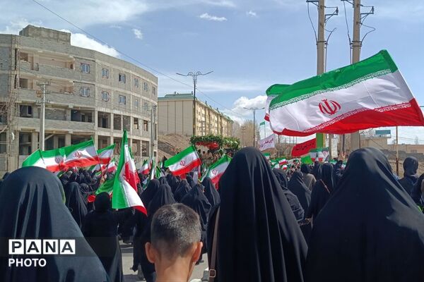پردیس میزبان تشییع و تدفین پیکر خانواده شهید دهقان‌زاده 