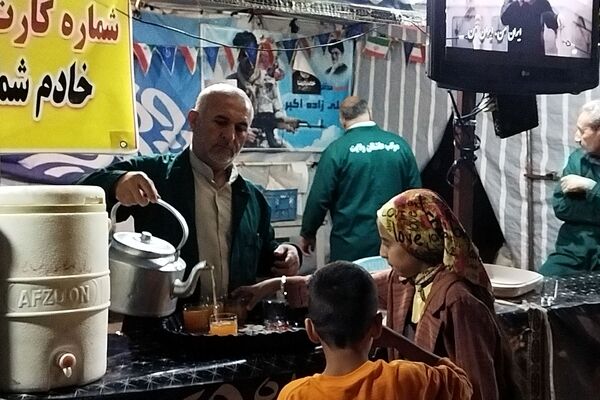 چایخانه امام زمان (عج) در هشتاد و هفتمین شب از اجتماعات مردمی نیشابور 