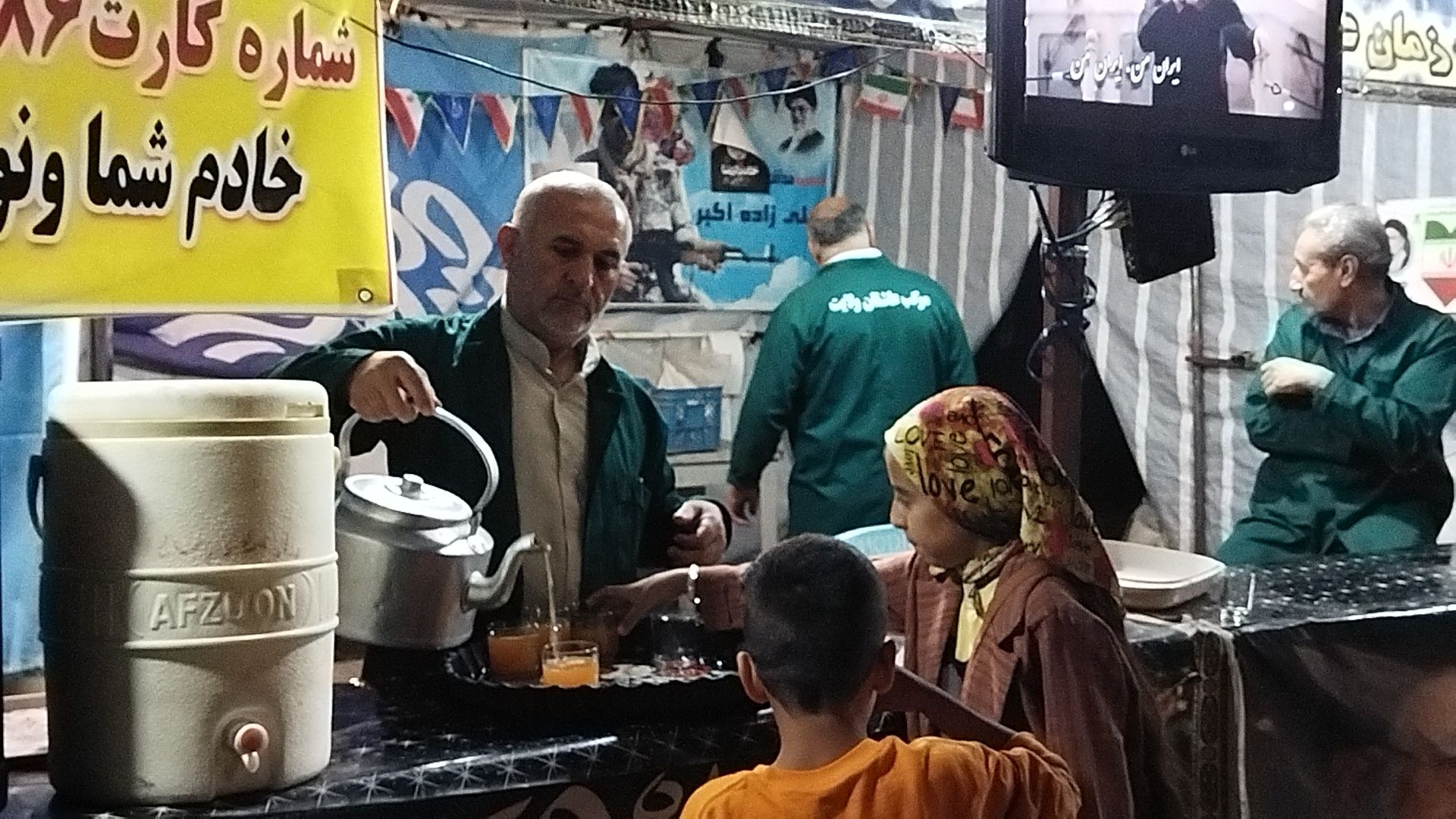 چایخانه امام زمان (عج) در هشتاد و هفتمین شب از اجتماعات مردمی نیشابور 