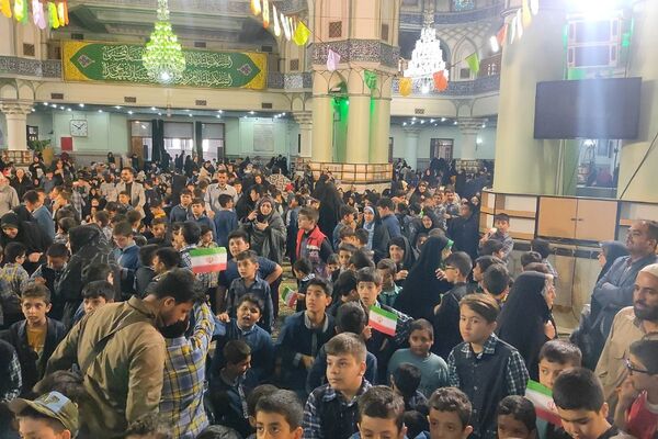 اجتماع عظیم دانش‌آموزان شهرری در حرم حضرت عبدالعظیم حسنی(ع) به‌مناسبت هفته فرهنگی ری 
