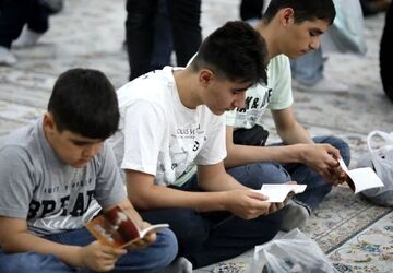  برگزاری مراسم دعای عرفه در مصلی باقرشهر 