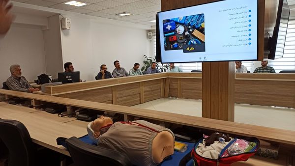 آموزش امداد و نجات در شرایط بحران توسط گروه دوام ثامن
