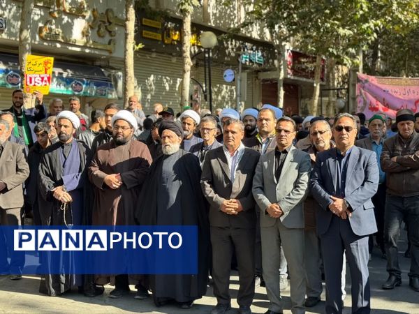 حضور پرشور مردم در راهپیمایی ۱۳ آبان طرقبه