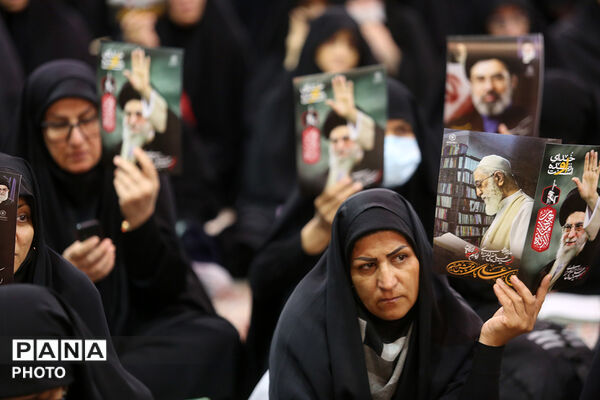 مراسم بزرگداشت آقای شهید ایران در حرم بانوی کرامت